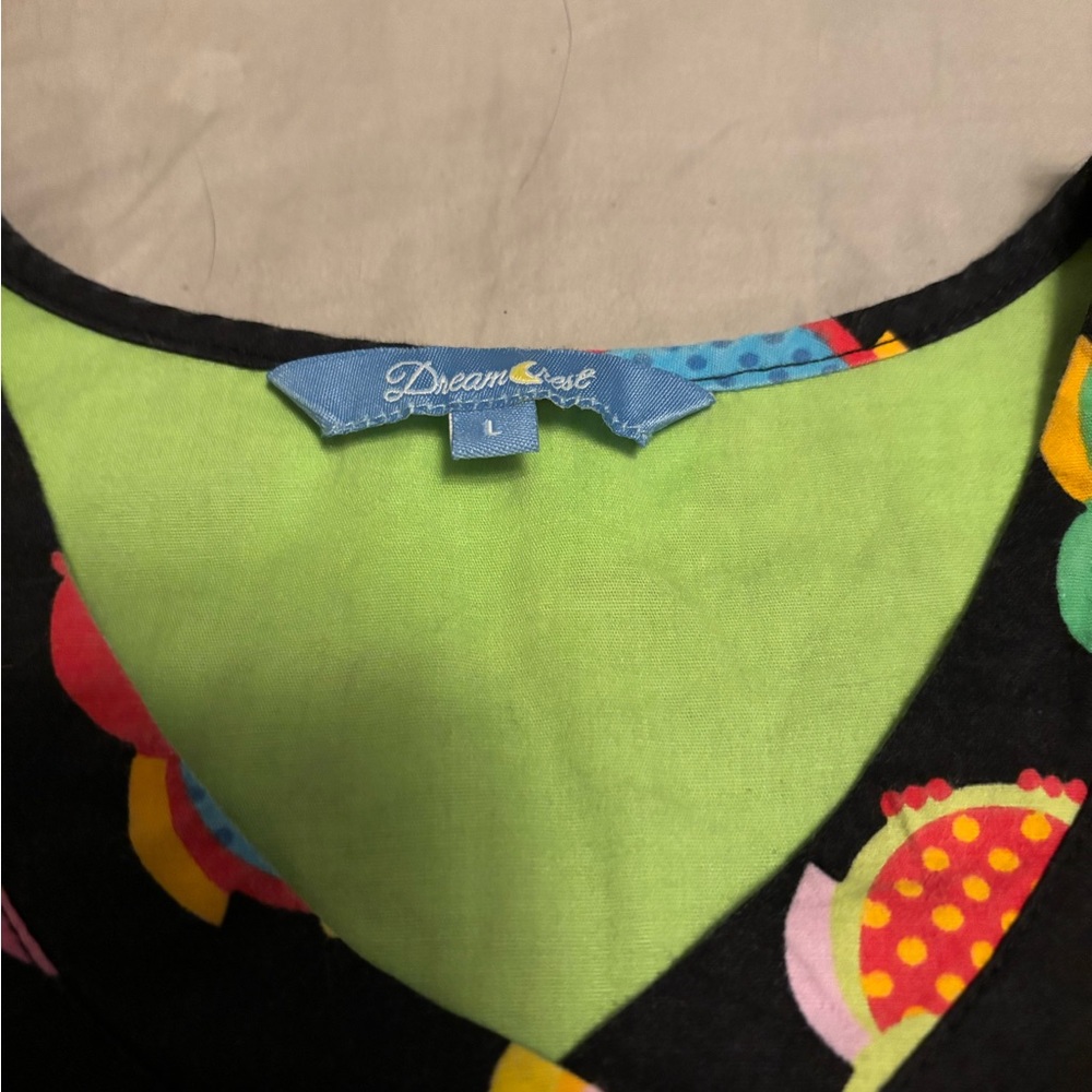 Owl pattern large scrub top - Picture 2 of 2